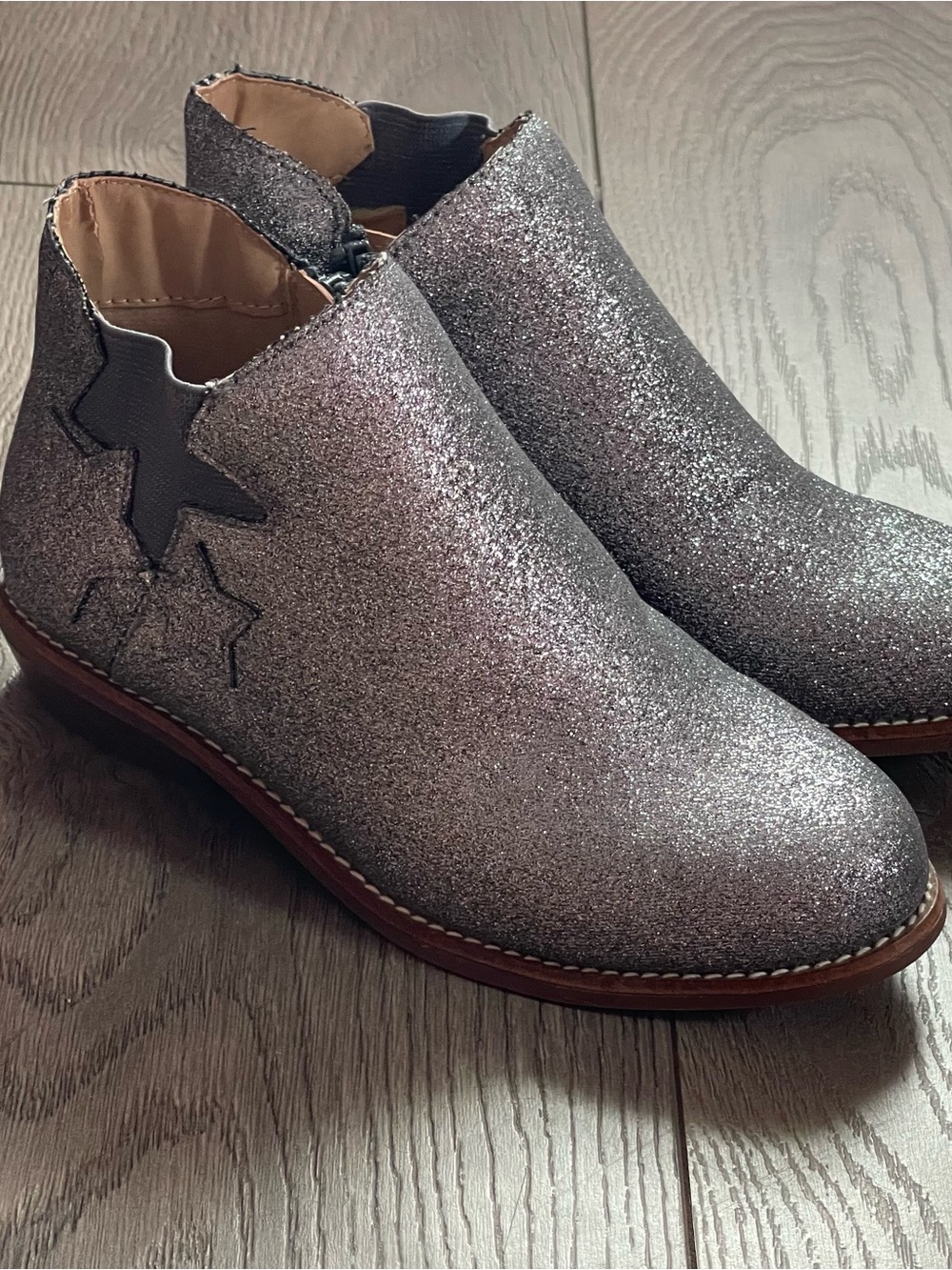 Hanna Andersson Krista Sparkly Silver Glitter Star Girls Size 1 Ankle Boots